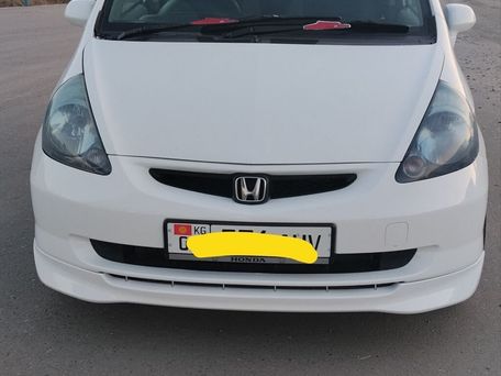 Honda Fit, 2002 — photo 1