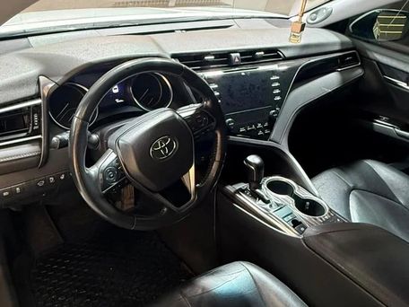 Toyota Camry, 2021 — фото 10