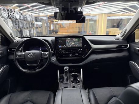 Toyota Highlander, 2023 — 照片 7