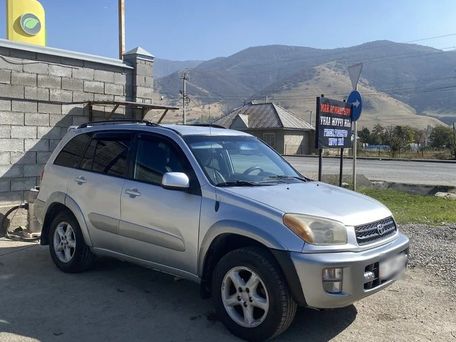 Toyota RAV4, 2001 — 照片 3