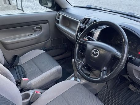 Mazda Demio, 2002 — photo 11
