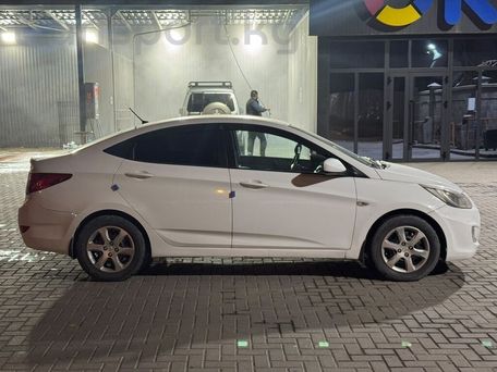 Hyundai Accent, 2013 — photo 4