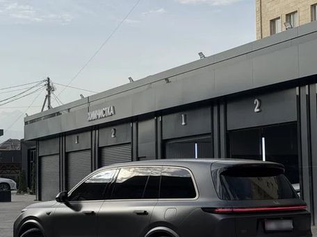 Li Auto (Lixiang) L9, 2025 — 照片 3