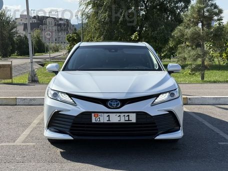 Toyota Camry, 2022 — фото 2