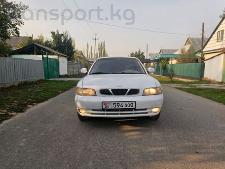 Daewoo Nubira, 1997 — photo 1
