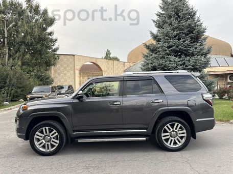 Toyota 4Runner, 2020 — фото 4