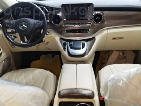 Mercedes-Benz V-Класс, 2021 — сүрөт 4