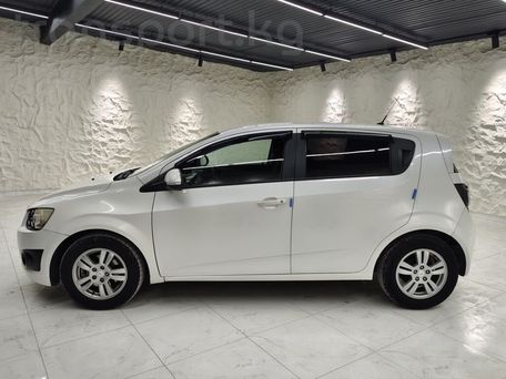 Chevrolet Aveo, 2015 — photo 4