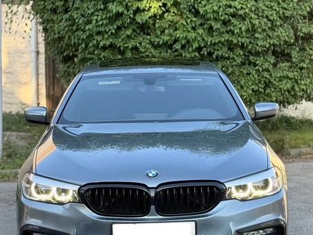 BMW 5 серии, 2018 — фото 1