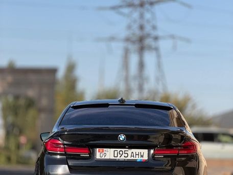 BMW 5 серии, 2018 — photo 3