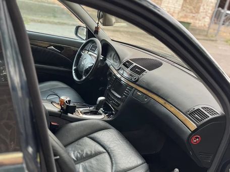 Mercedes-Benz E-Class, 2003 — photo 6