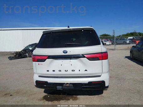Toyota Sequoia, 2023 — photo 16