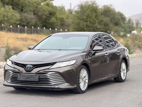 Toyota Camry, 2017