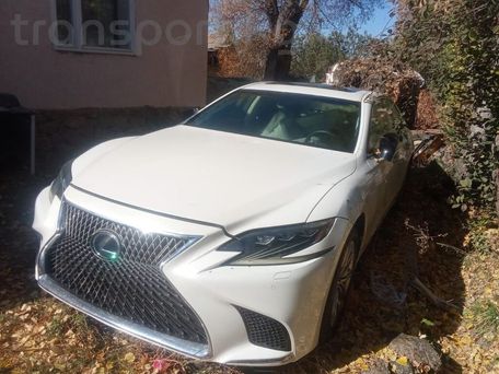 Lexus LS, 2022 — photo 1