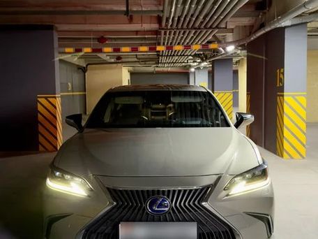 Lexus ES, 2019 — 照片 1