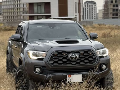 Toyota Tacoma, 2021 — photo 1