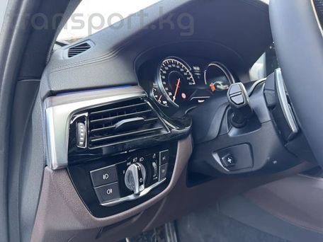 BMW 5 серии, 2018 — photo 14