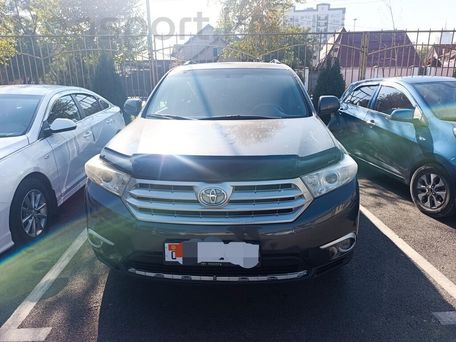 Toyota Highlander, 2011 — 照片 1