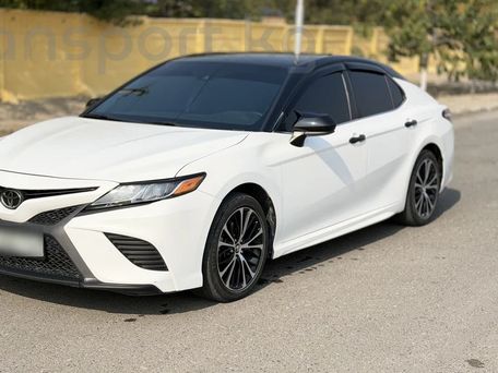 Toyota Camry, 2019 — photo 2