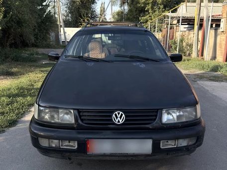 Volkswagen Passat, 1990 — фото 1