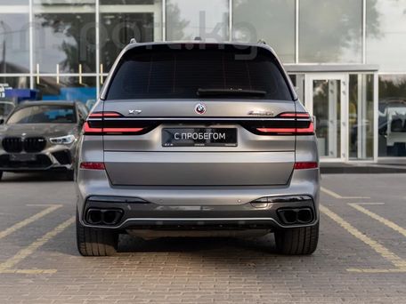 BMW X7, 2023 — 照片 6