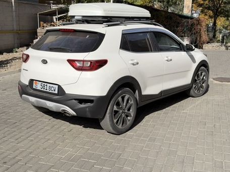 Kia Stonic, 2018 — photo 3