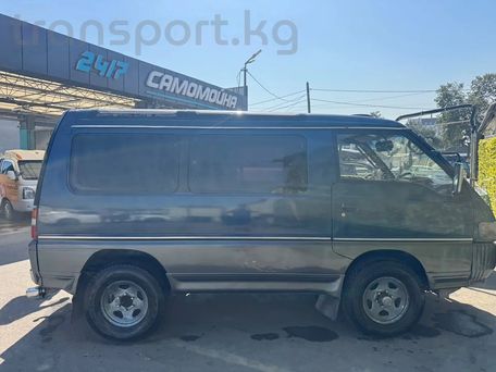 Mitsubishi Delica, 1993 — фото 2