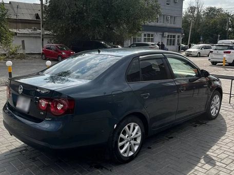 Volkswagen Jetta, 2010 — photo 4