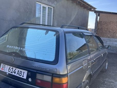 Volkswagen Passat, 1989 — photo 2