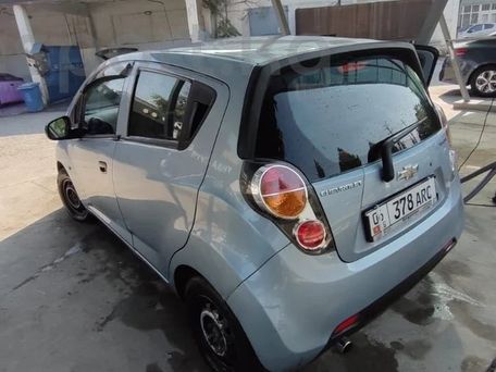Chevrolet Spark, 2010 — 照片 4