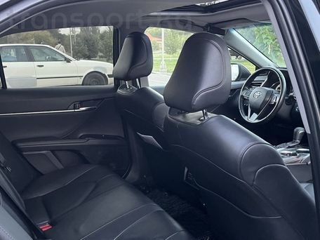 Toyota Camry, 2019 — фото 11