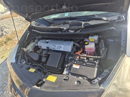 Toyota Prius v (+), 2013 — 照片 1