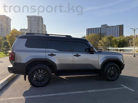 Toyota Land Cruiser Prado, 2024 — photo 6