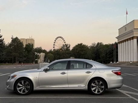 Lexus LS, 2008 — photo 7