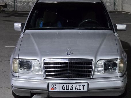 Mercedes-Benz W124, 1996 — photo 10