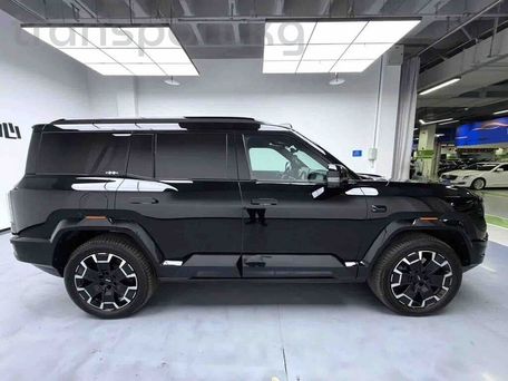 BYD FangChengBao Leopard 8, 2025 — фото 3