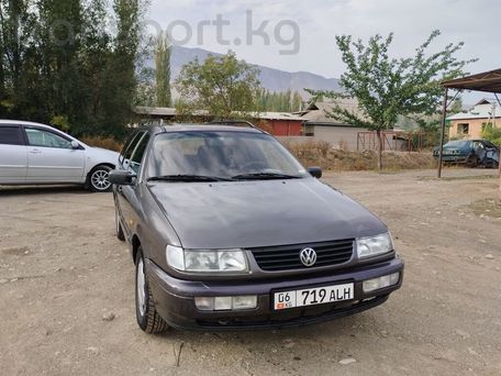 Volkswagen Passat, 1994 — photo 12