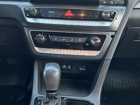 Hyundai Sonata, 2018 — photo 9