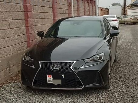 Lexus IS, 2018 — фото 1