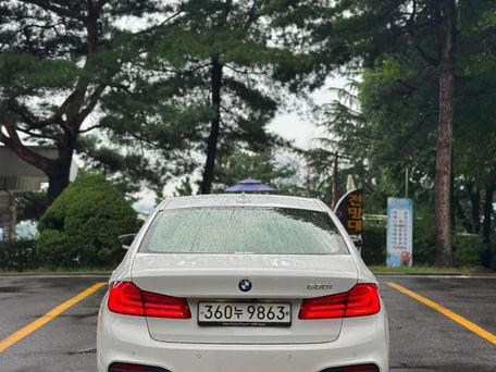 BMW 5 серии, 2020 — 照片 6