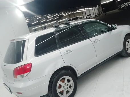 Mitsubishi Airtrek, 2001 — 照片 3