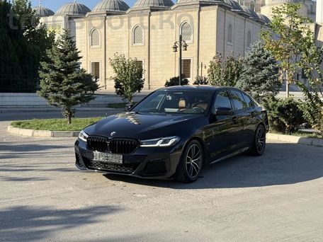 BMW 5 серии, 2021 — фото 1