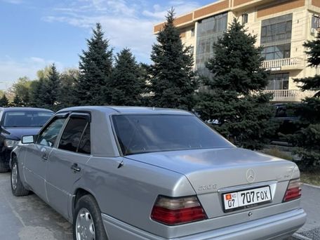 Mercedes-Benz W124, 1994 — 照片 1