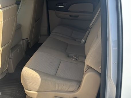 Chevrolet Suburban, 2013 — photo 2
