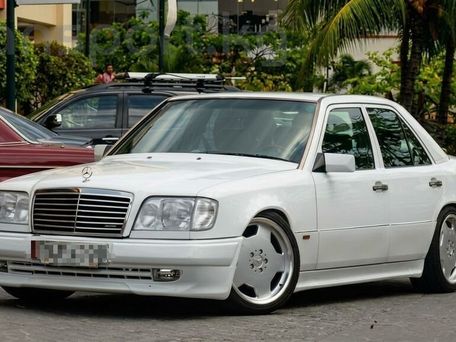 Mercedes-Benz W124, 1993 — 照片 1