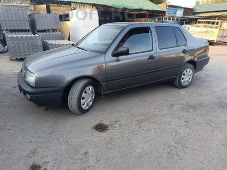 Volkswagen Vento, 1993