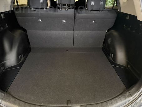 Toyota RAV4, 2018 — 照片 15