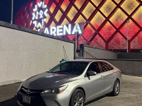 Toyota Camry, 2016