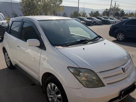 Toyota Ist, 2003 — photo 1