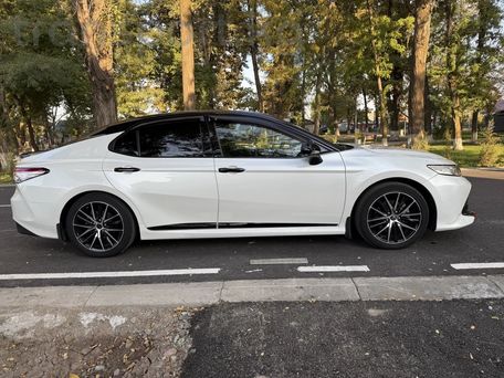 Toyota Camry, 2018 — сүрөт 3